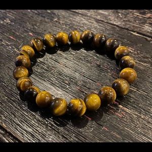 Men’s tiger eye bracelet